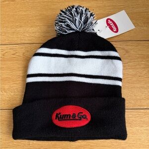 🆕 NWT KUM & GO Black and White Striped Pom Beanie NO LONGER SOLD AT ANY STORES!